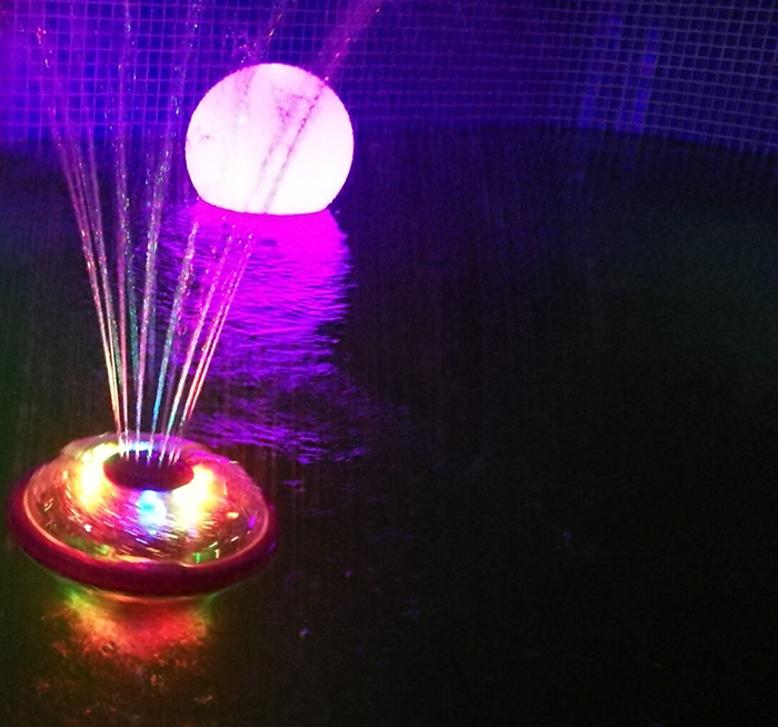 七彩閃燈IC (2) 七彩閃燈IC (2)