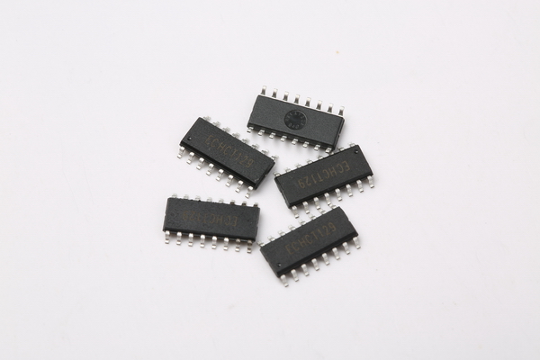 變頻汽車轉(zhuǎn)向燈IC